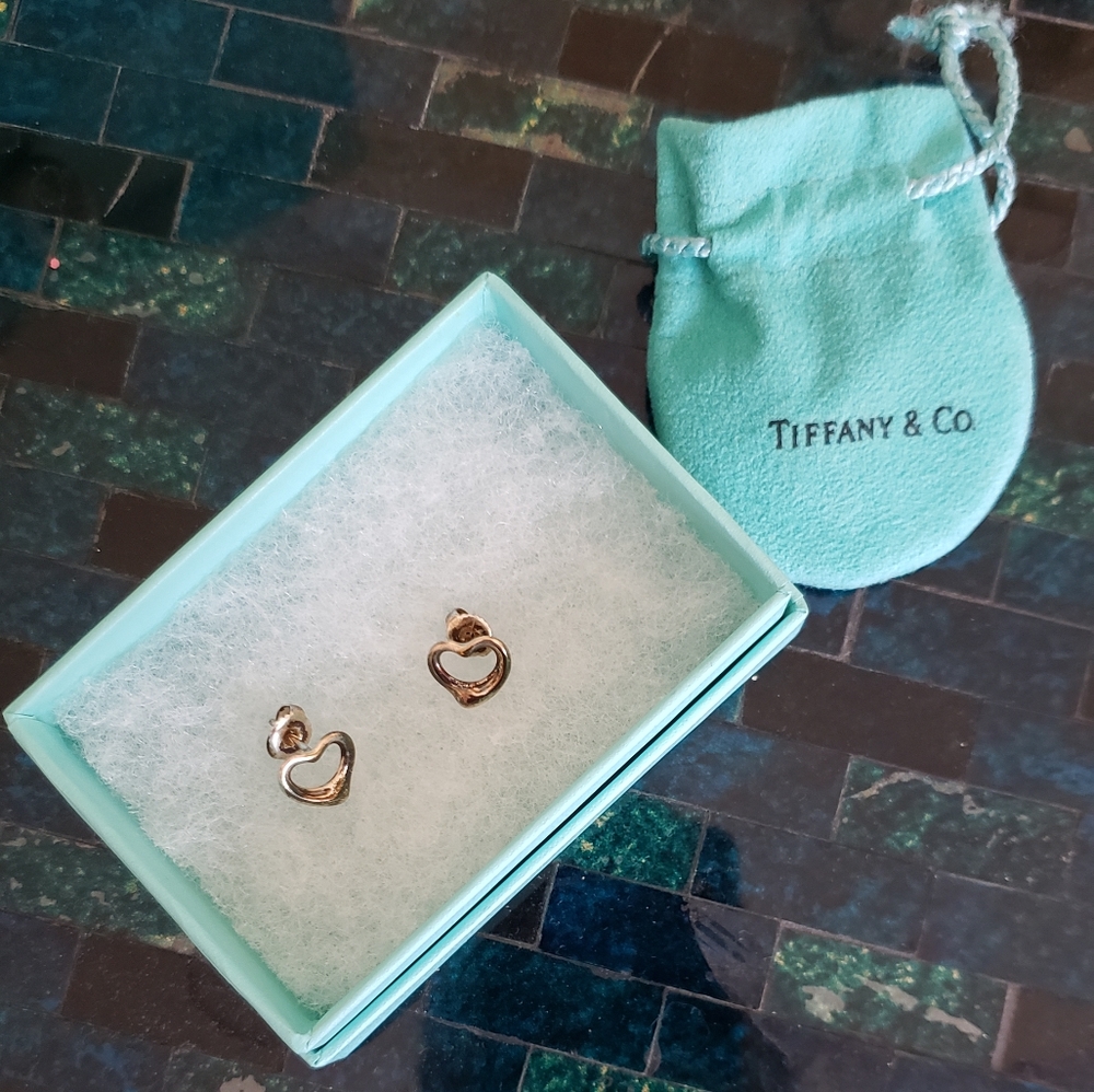 Elsa Peretti open heart stud earrings